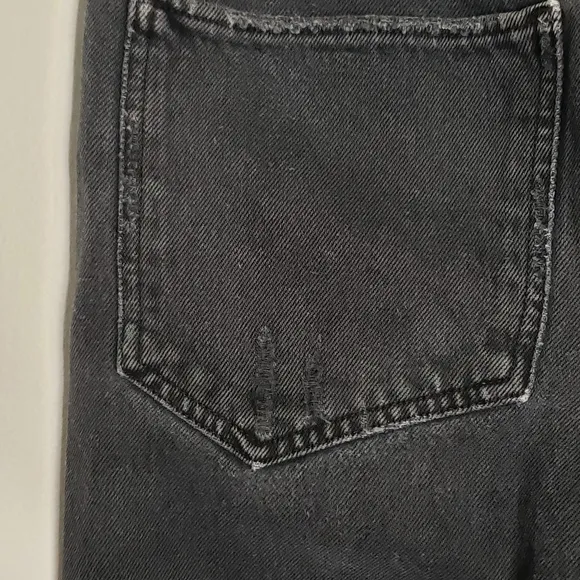 AGOLDE Jamie High Rise Black Grommet Detailling Size 26 Revolve UO Relax…