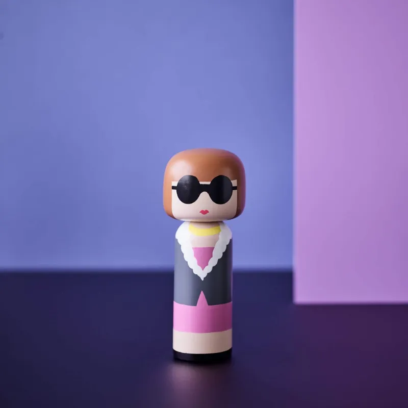 Anna Wintour Figurine