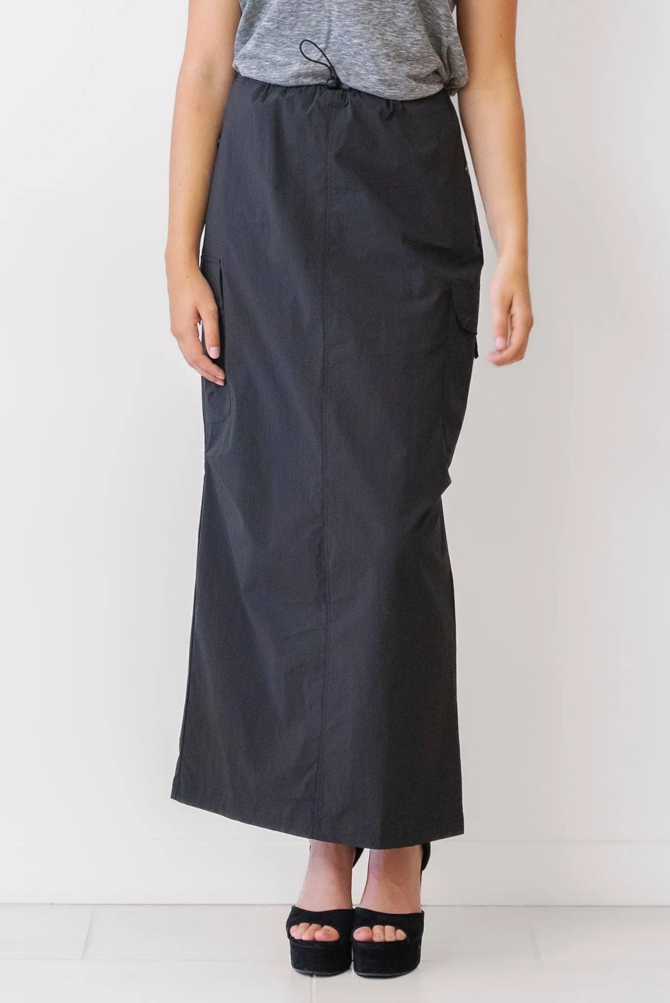 Elan Cargo Skirt in Black