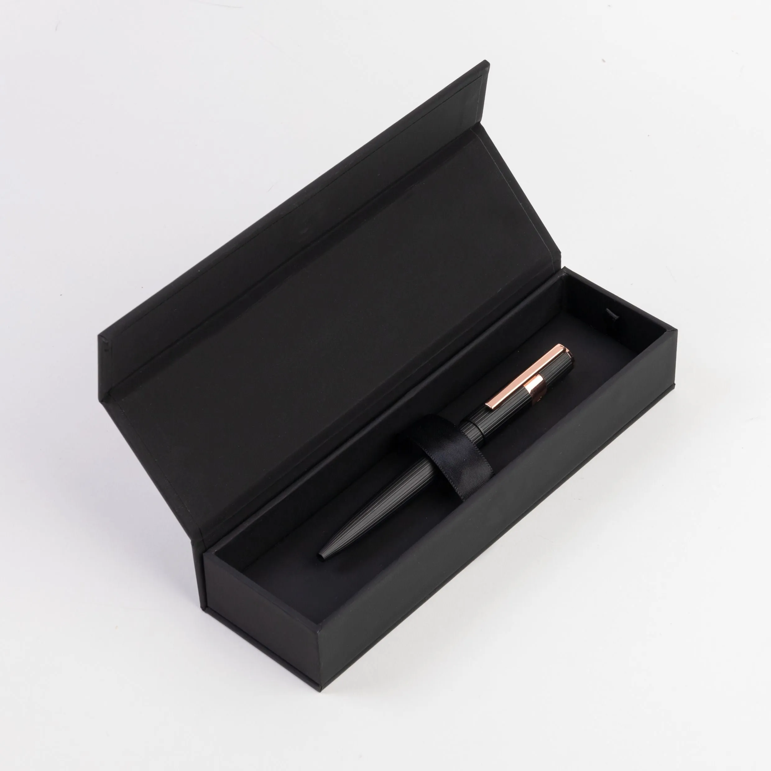 HUGO BOSS HSV2854E-Ballpoint pen Gear Pinstripe Black / Rosegold