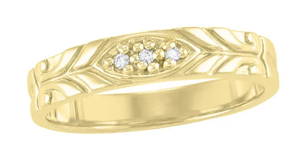 Jadan 1950's Vintage Design Gent's Diamond Wedding Band in Yellow Gold