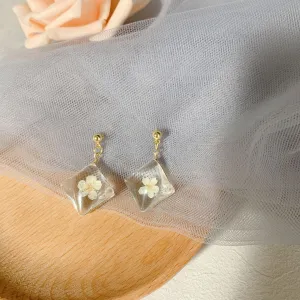 Just Lil Things White Pin Earrings jlt11581