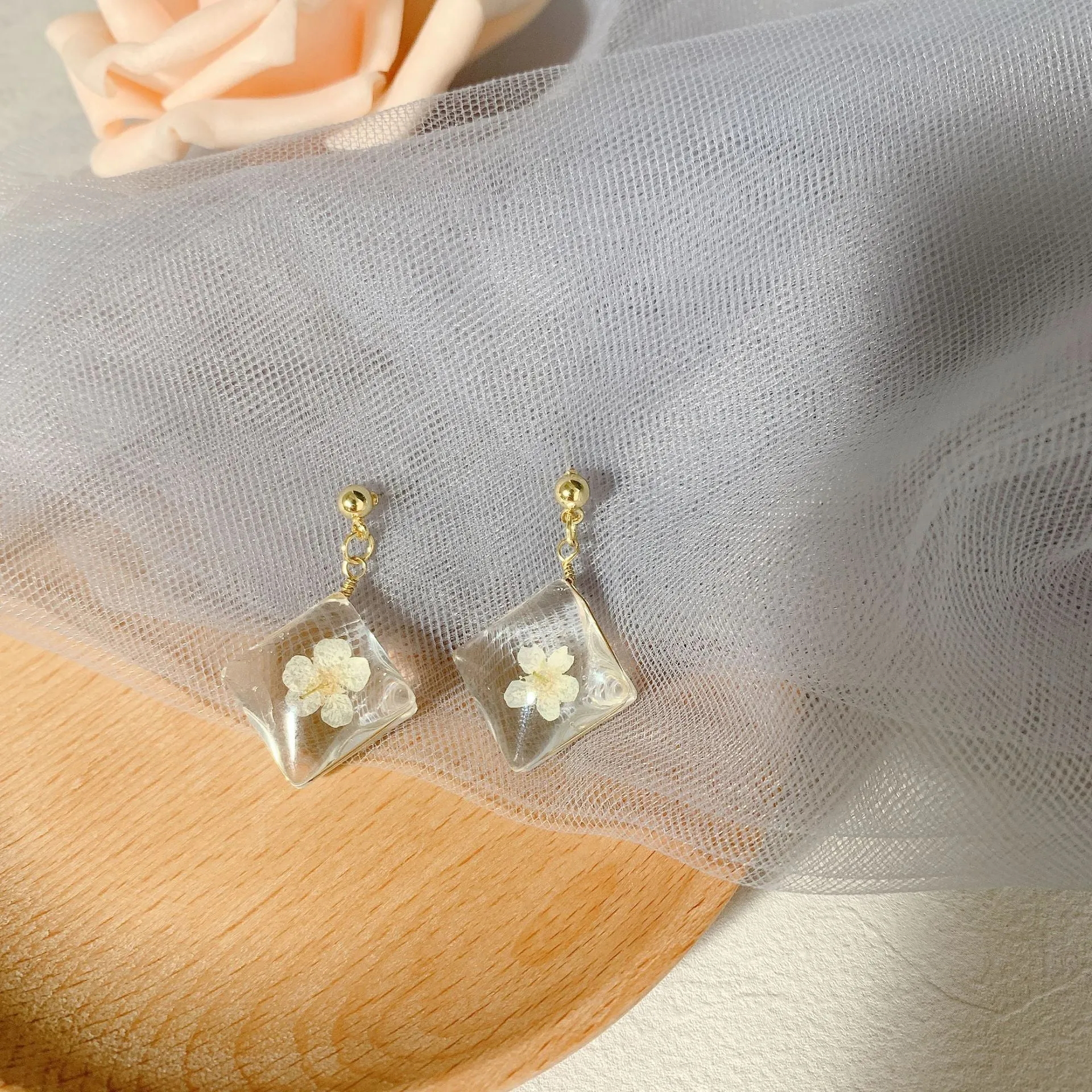 Just Lil Things White Pin Earrings jlt11581