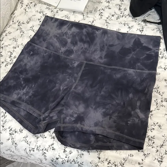 Lululemon Align Tie-Dye Shorts 4 inches
