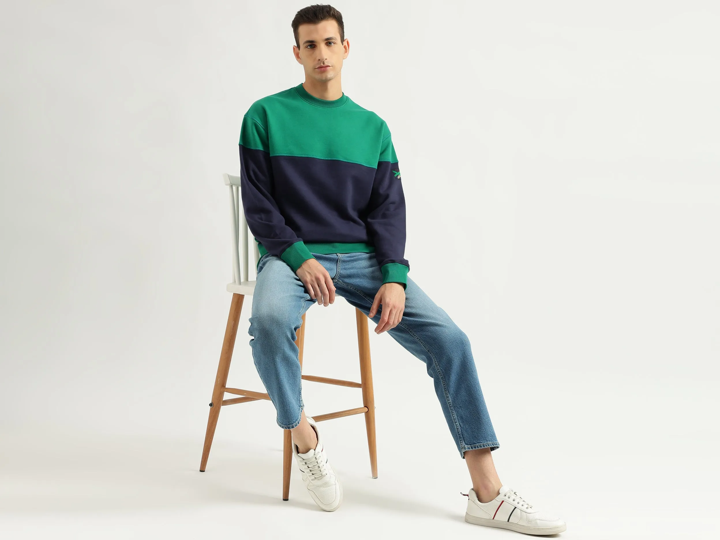 Men's Boxy Fit Round Neck Color Block Sweatshirt
