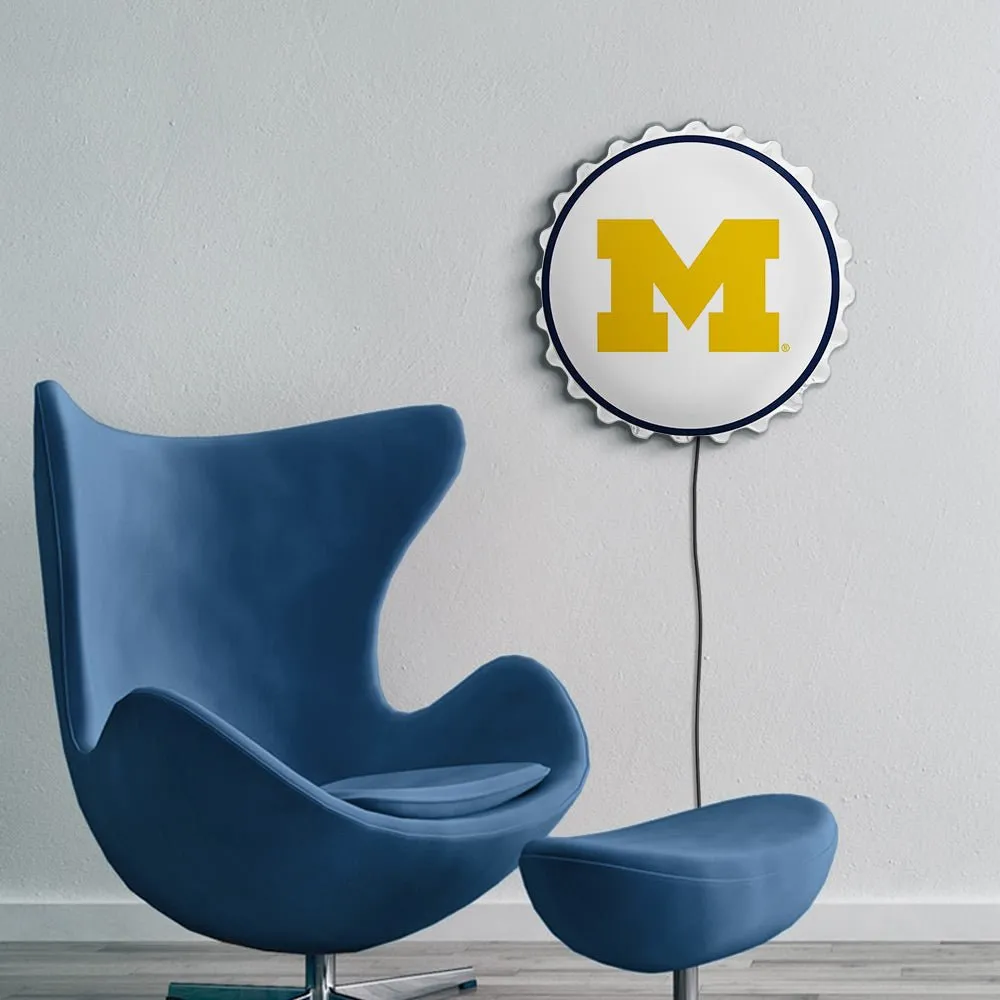 Michigan Wolverines: Bottle Cap Wall Light