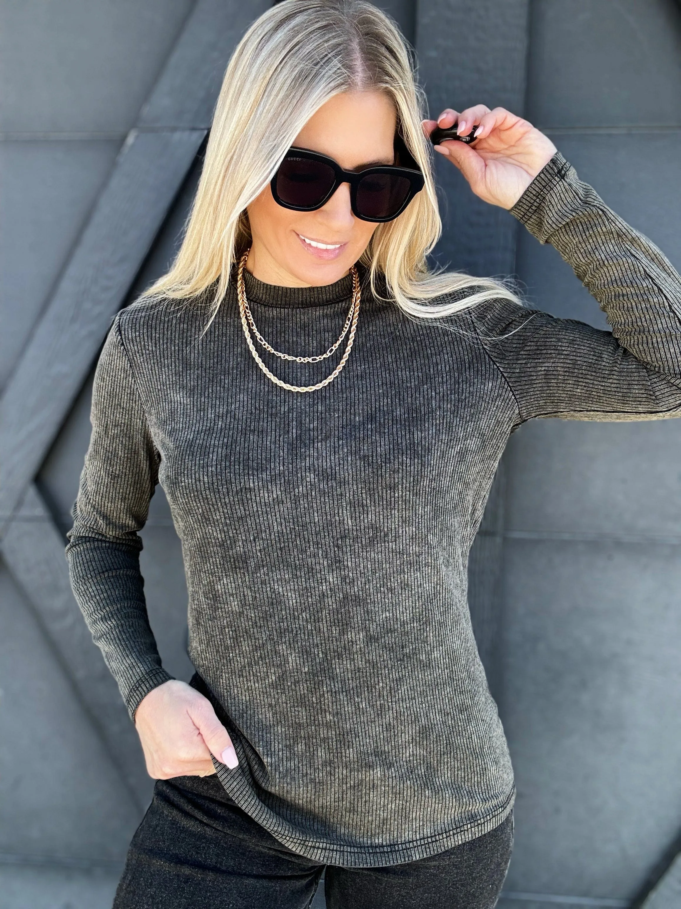 Mineral Washed Ribbed Top In Charcoal