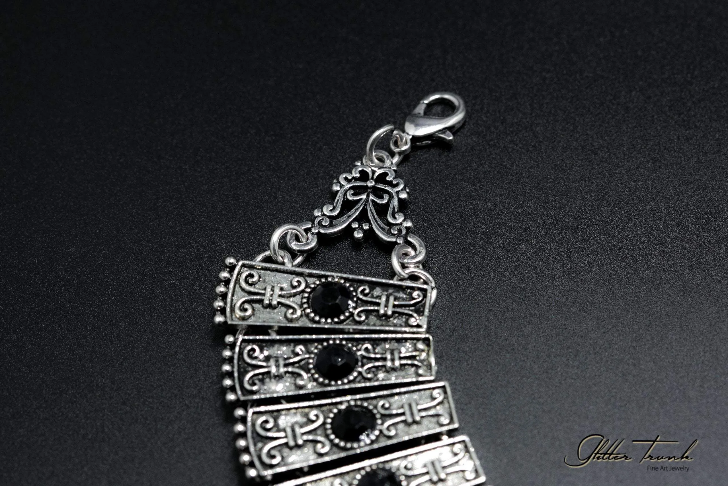 Modern Epigraphy Choker