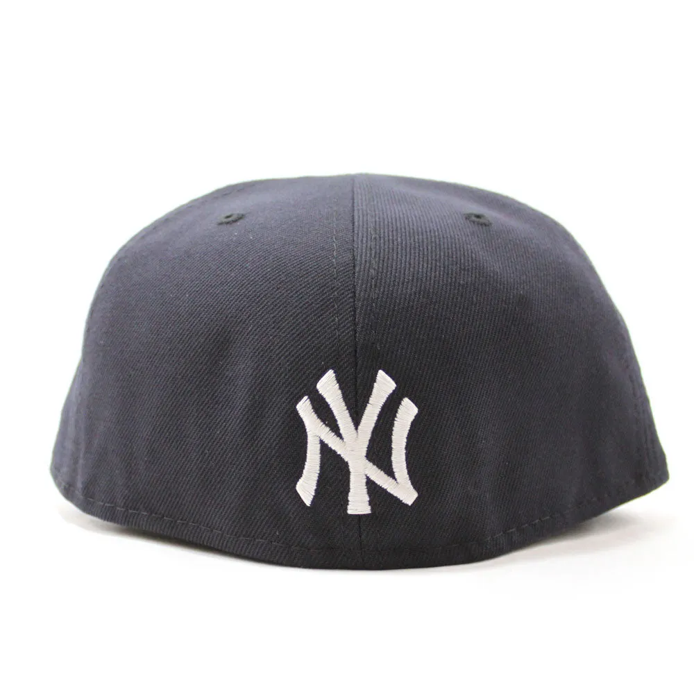 New York Yankees 2001 World Series Patch New Era Fitted 59Fifty Hat (Tear off Logo Navy Green Under Brim)