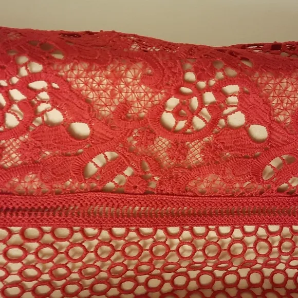 NWT, Romeo   Juliet Couture Red Lace Dress