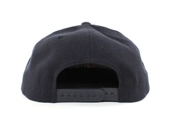 Old School NJ Snapback Hat (MLB New York Giants Color Way Navy Orange Green Under brim)