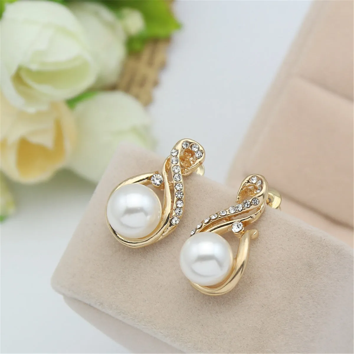 Pearl & Cubic Zirconia 18K Gold-Plated Twisted Pendant Necklace Set