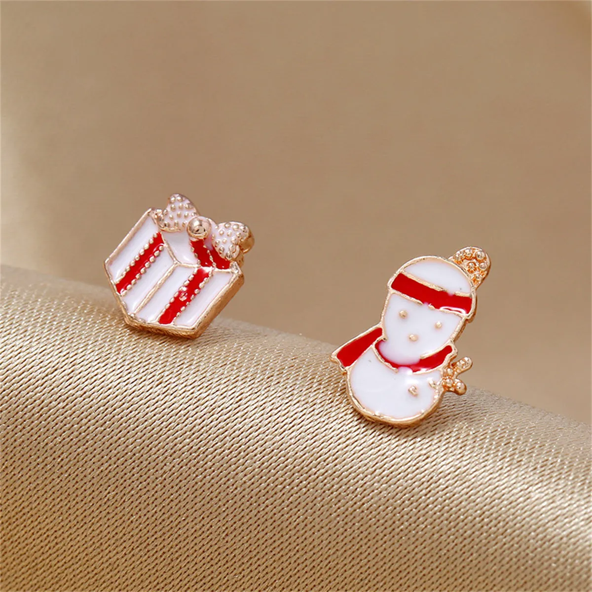 Red & White Enamel Milgrain Gift Snowman Mismatched Stud Earrings