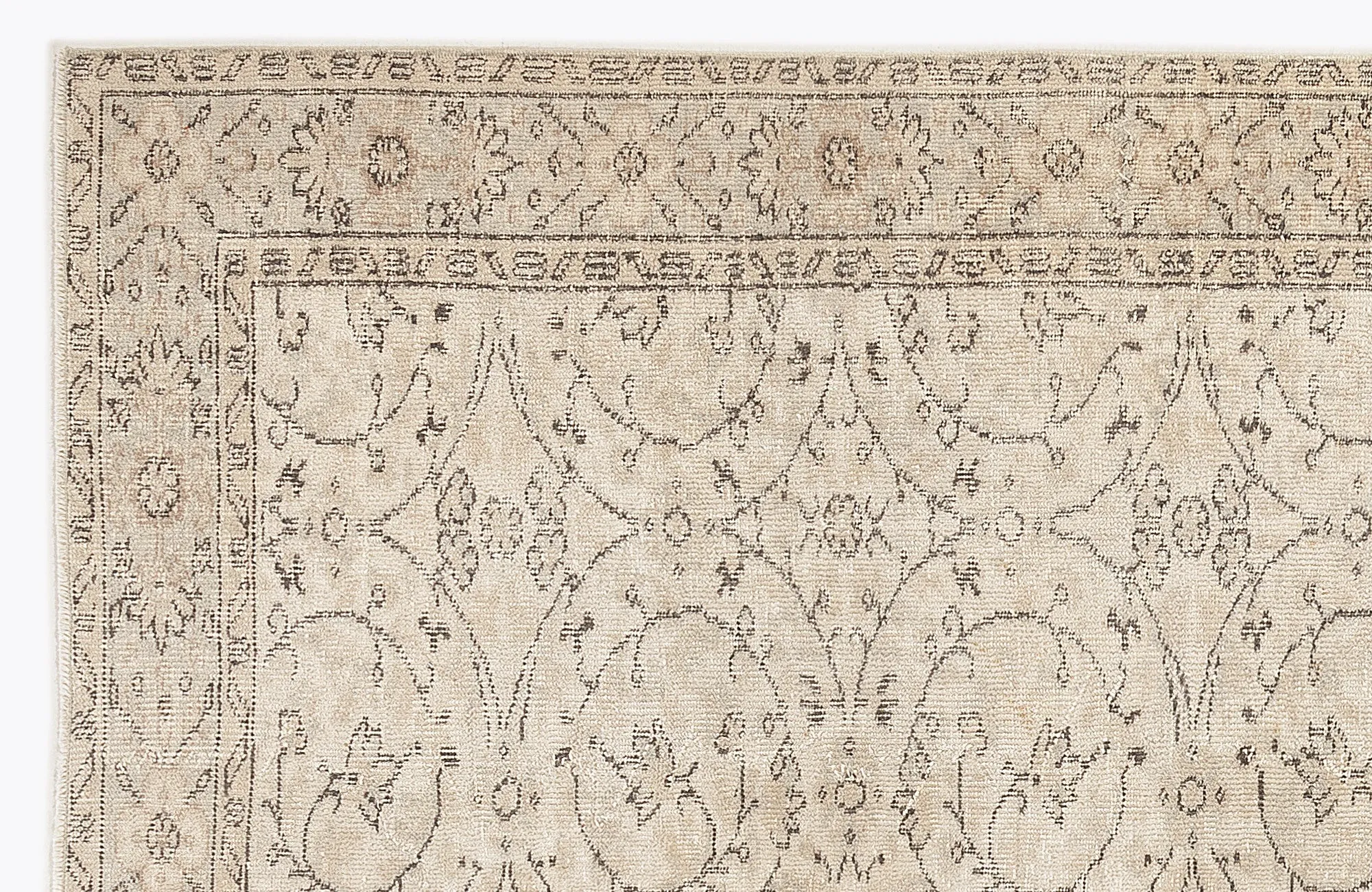 Retro Design Beige Over Dyed Vintage Rug 5'7'' x 9'1'' ft 171 x 278 cm