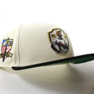 Roberto Clemente Pittsburgh Pirates 59Fifty New Era Fitted Hat (Chrome White Black Green Under Brim)