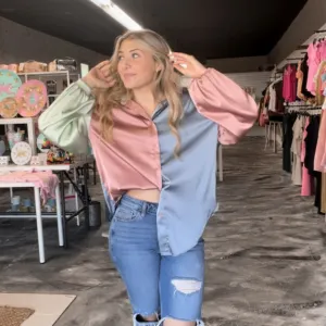 SATIN COLOR BLOCK TOP