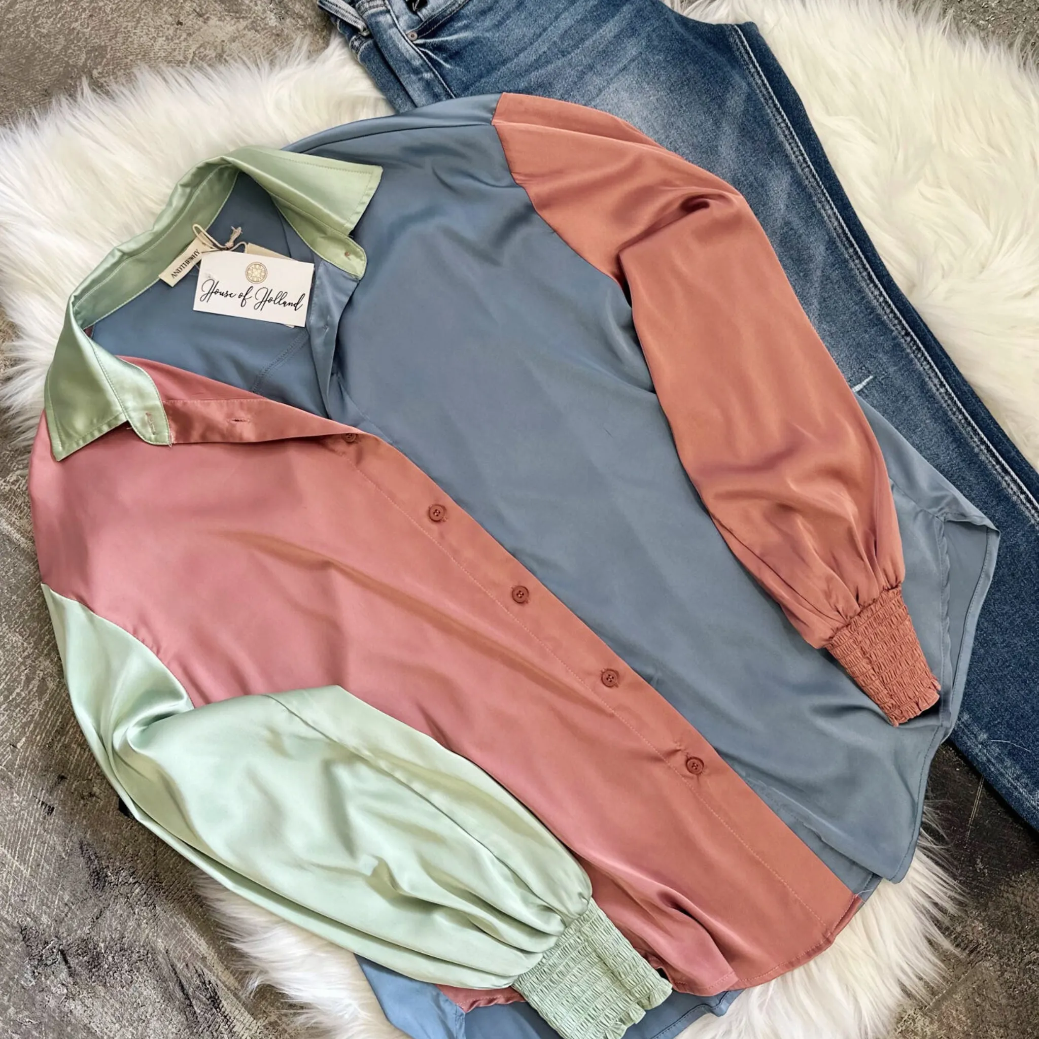 SATIN COLOR BLOCK TOP