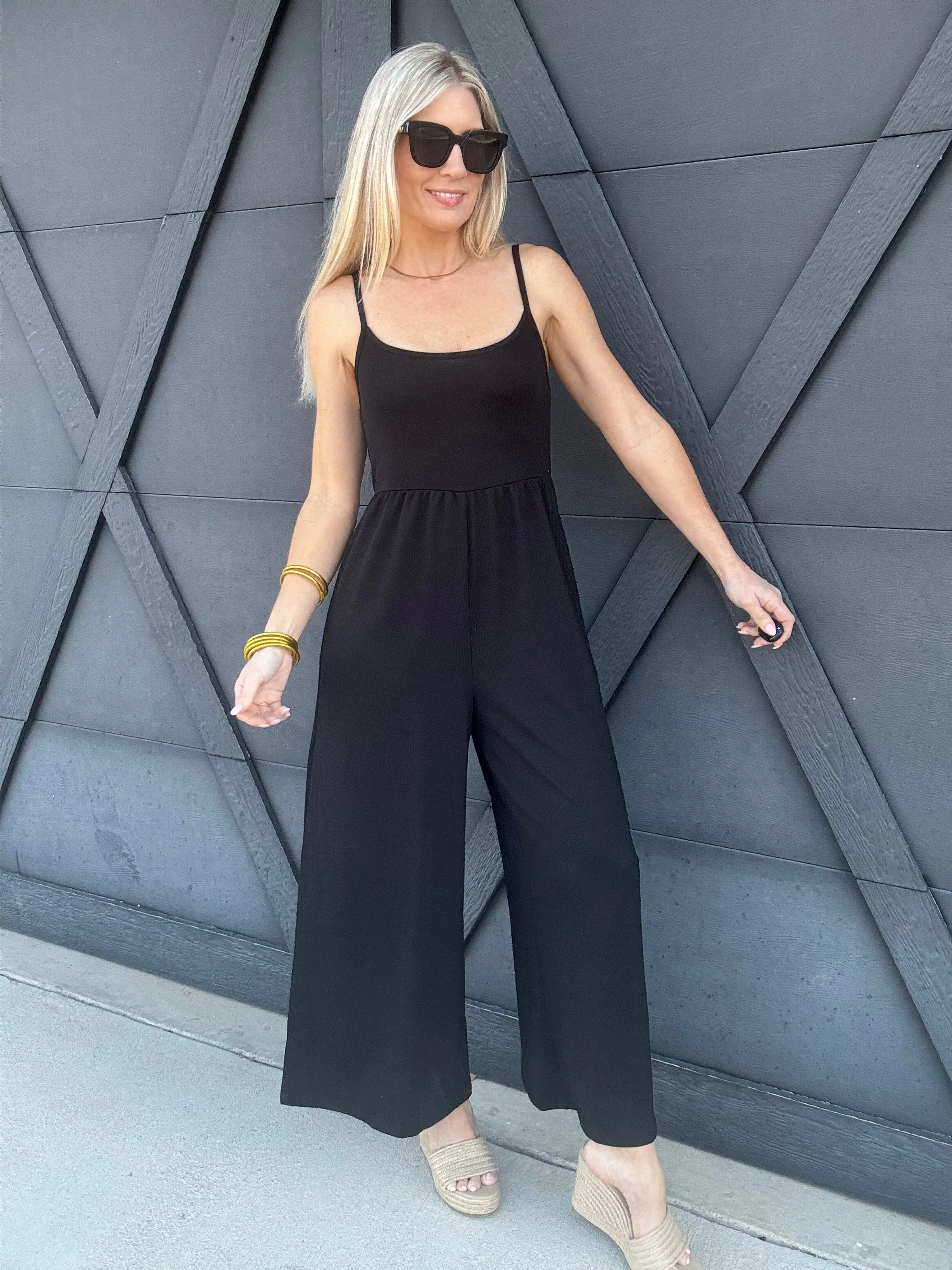 Scoop Neck Wide Leg Jumpsuit In Black