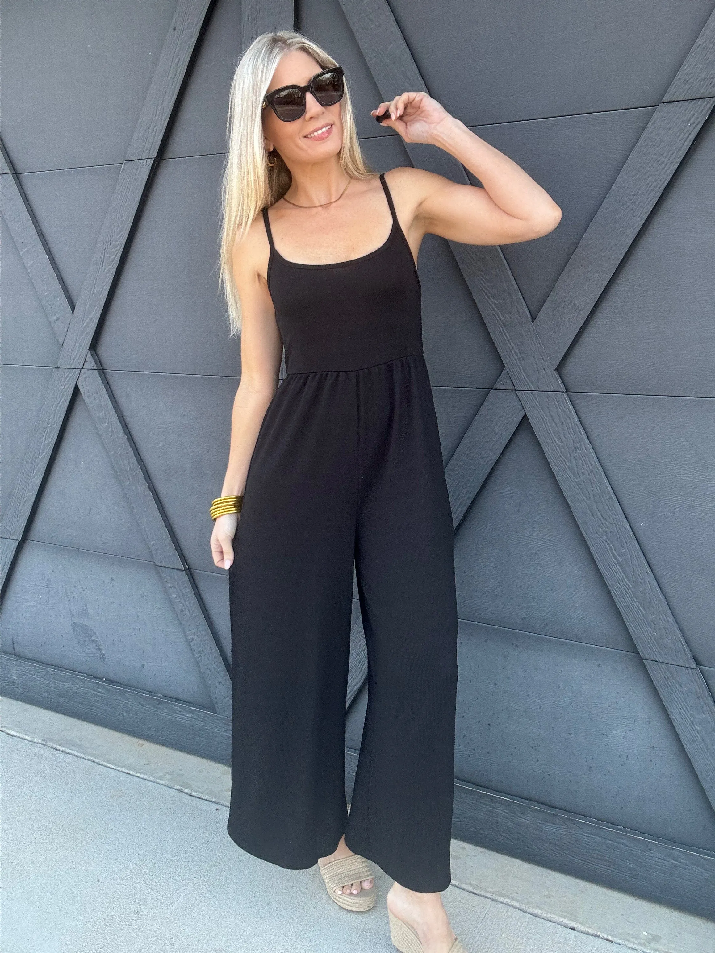 Scoop Neck Wide Leg Jumpsuit In Black