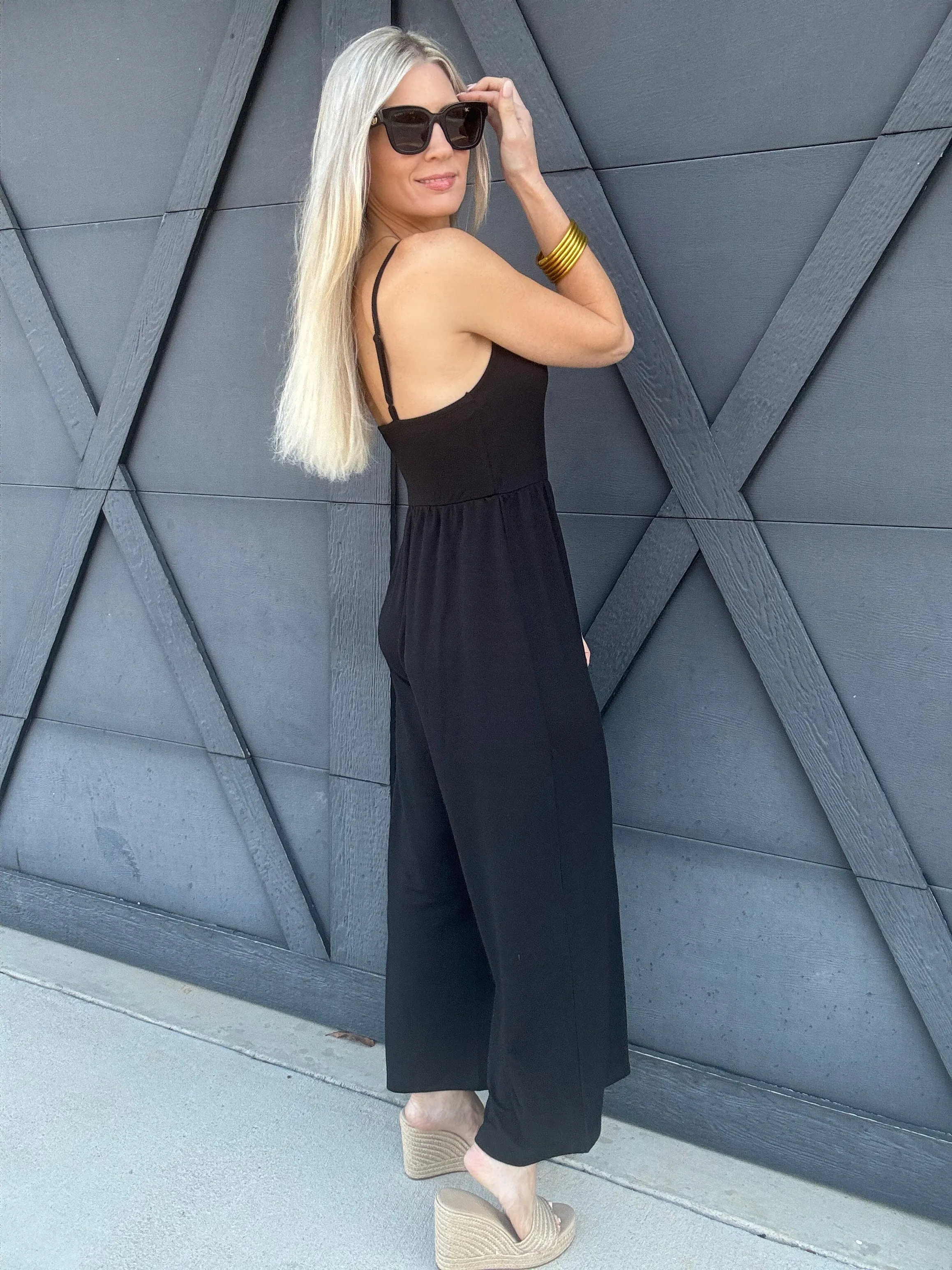 Scoop Neck Wide Leg Jumpsuit In Black