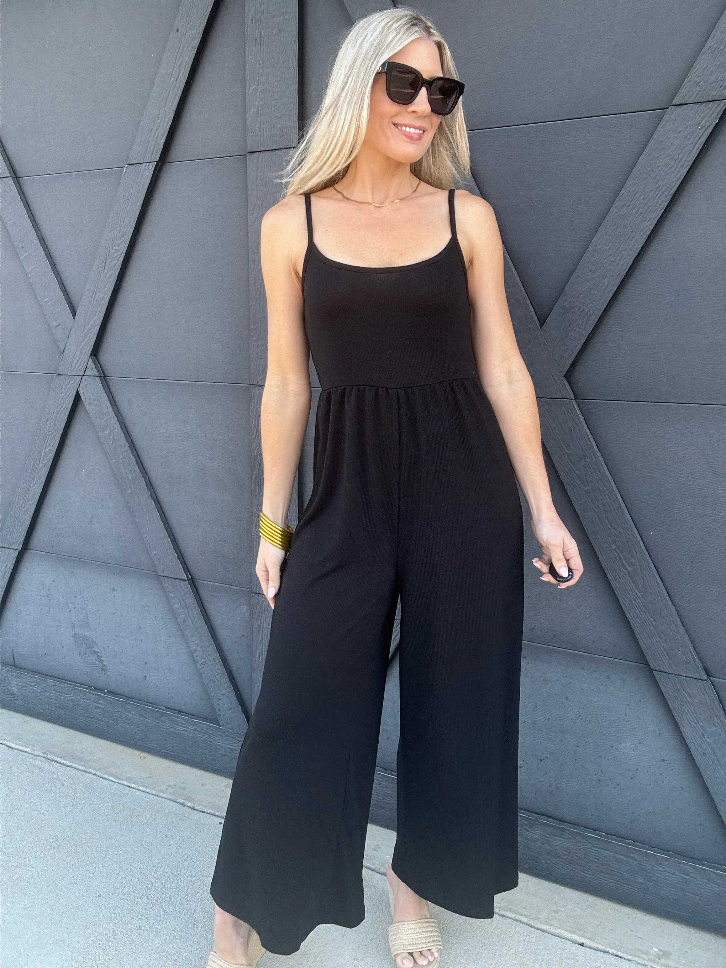 Scoop Neck Wide Leg Jumpsuit In Black