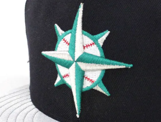 Seattle Mariners New Era 59Fifty Fitted Hat (Navy Silver Retro Gray Under Brim)