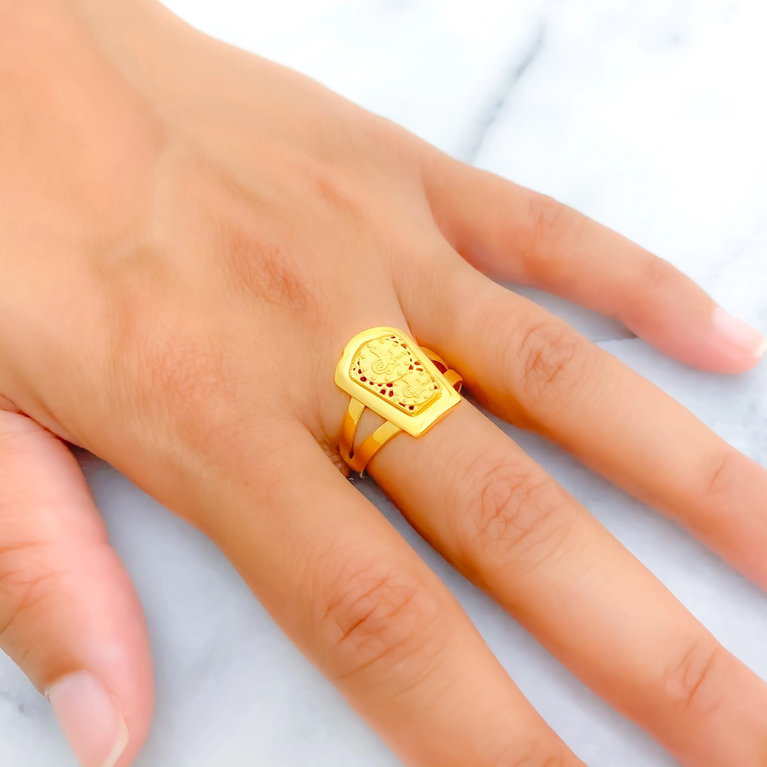 Sleek Sophisticated 22k Gold Ring