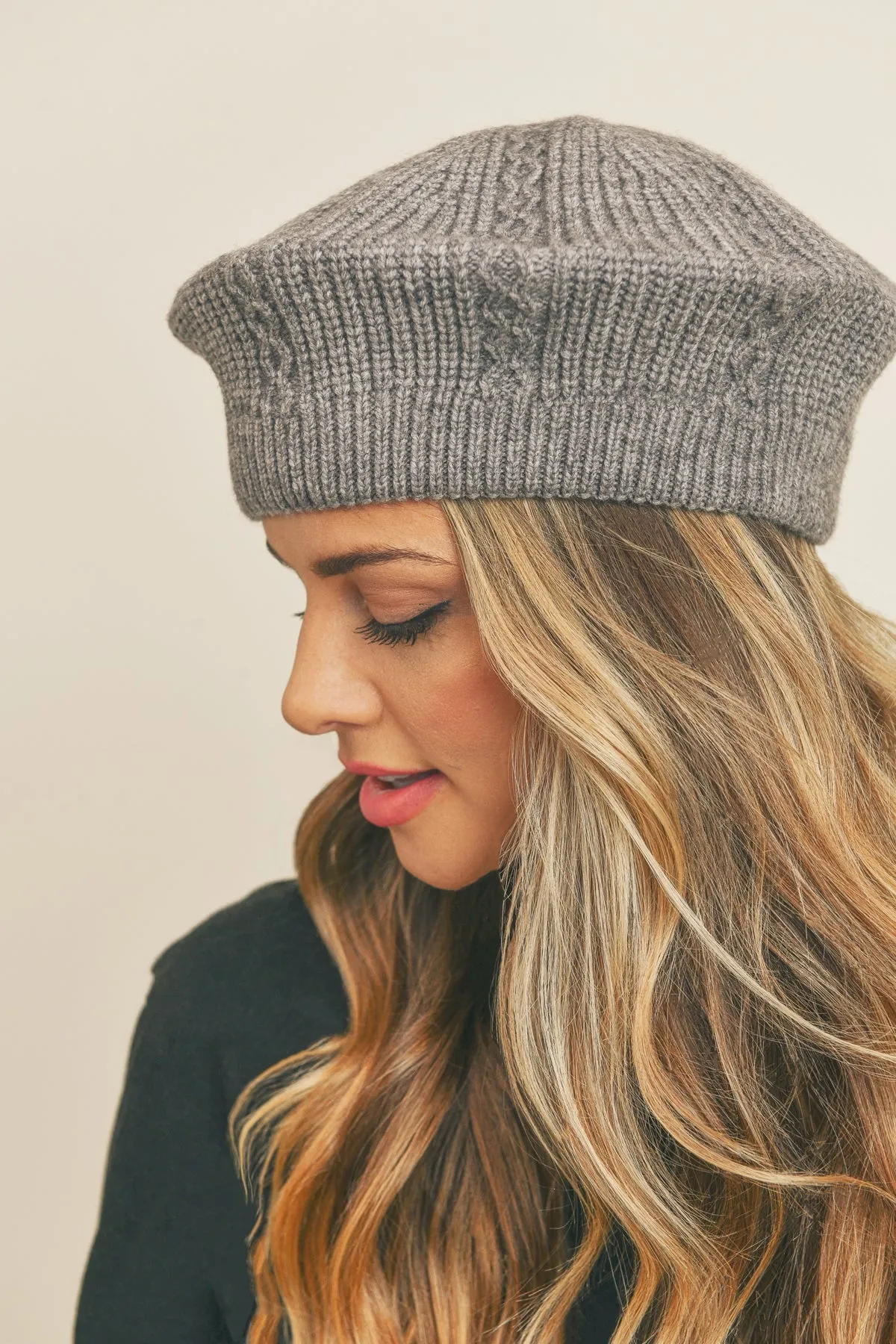 SOLID KNIT BERET