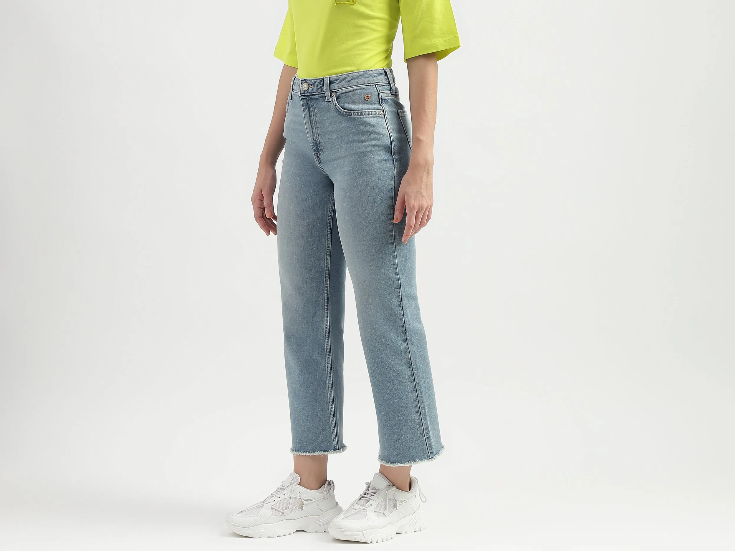 Solid Pattern Straight Fit Jeans