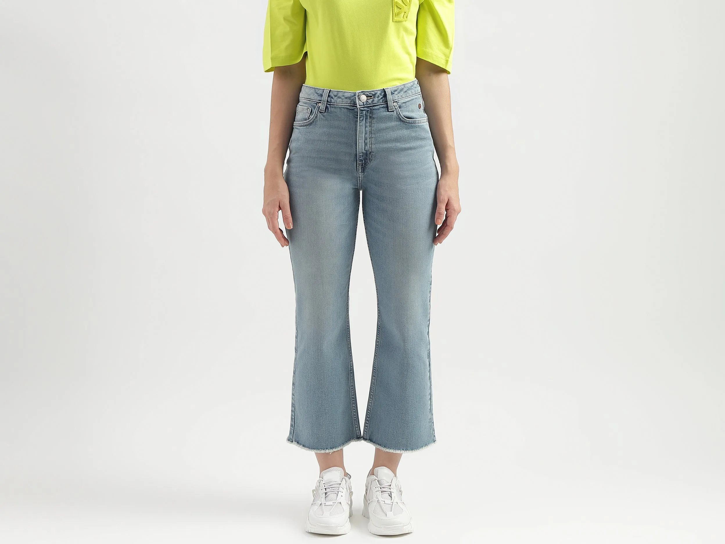 Solid Pattern Straight Fit Jeans