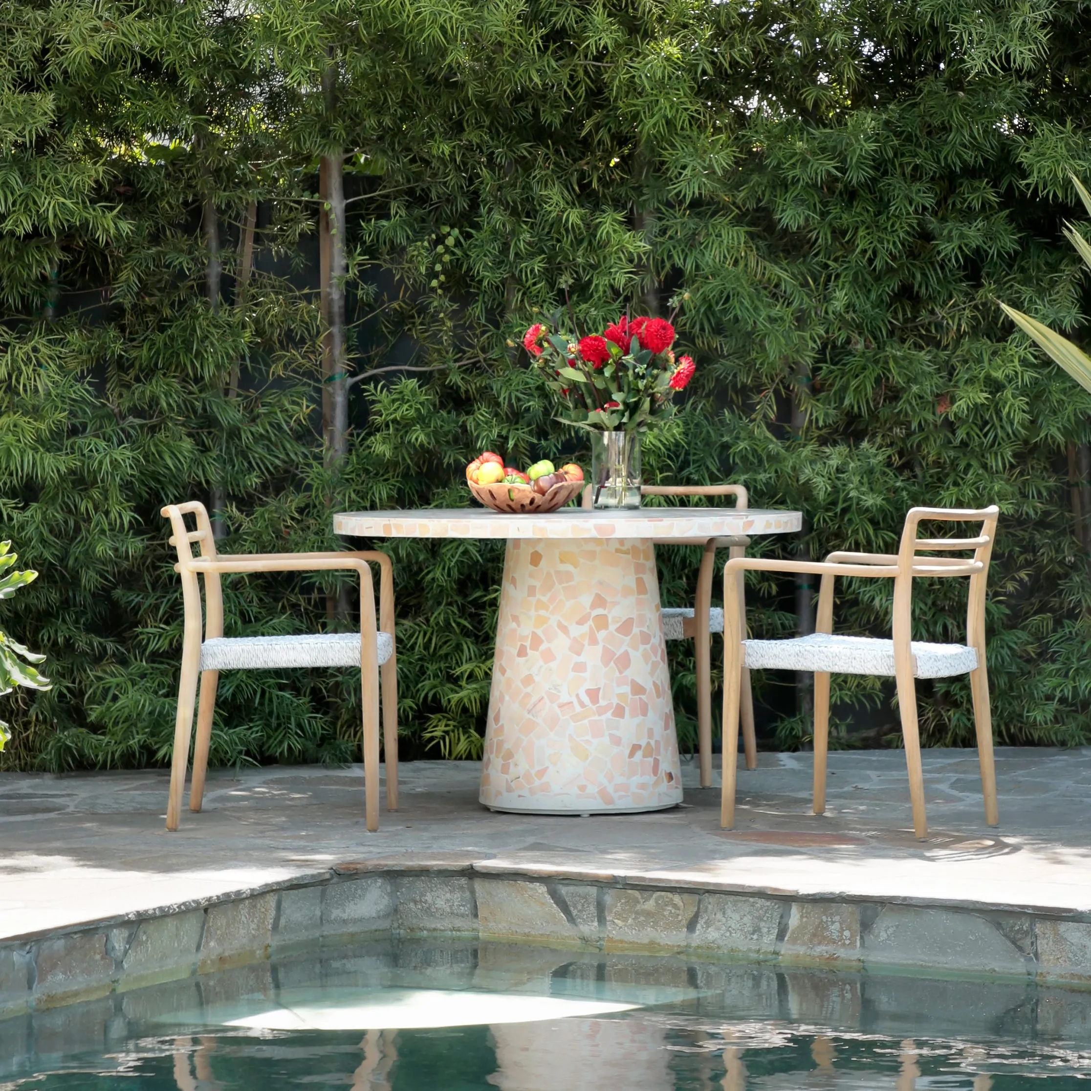 Sophisticated Sitwell Bistro Seating