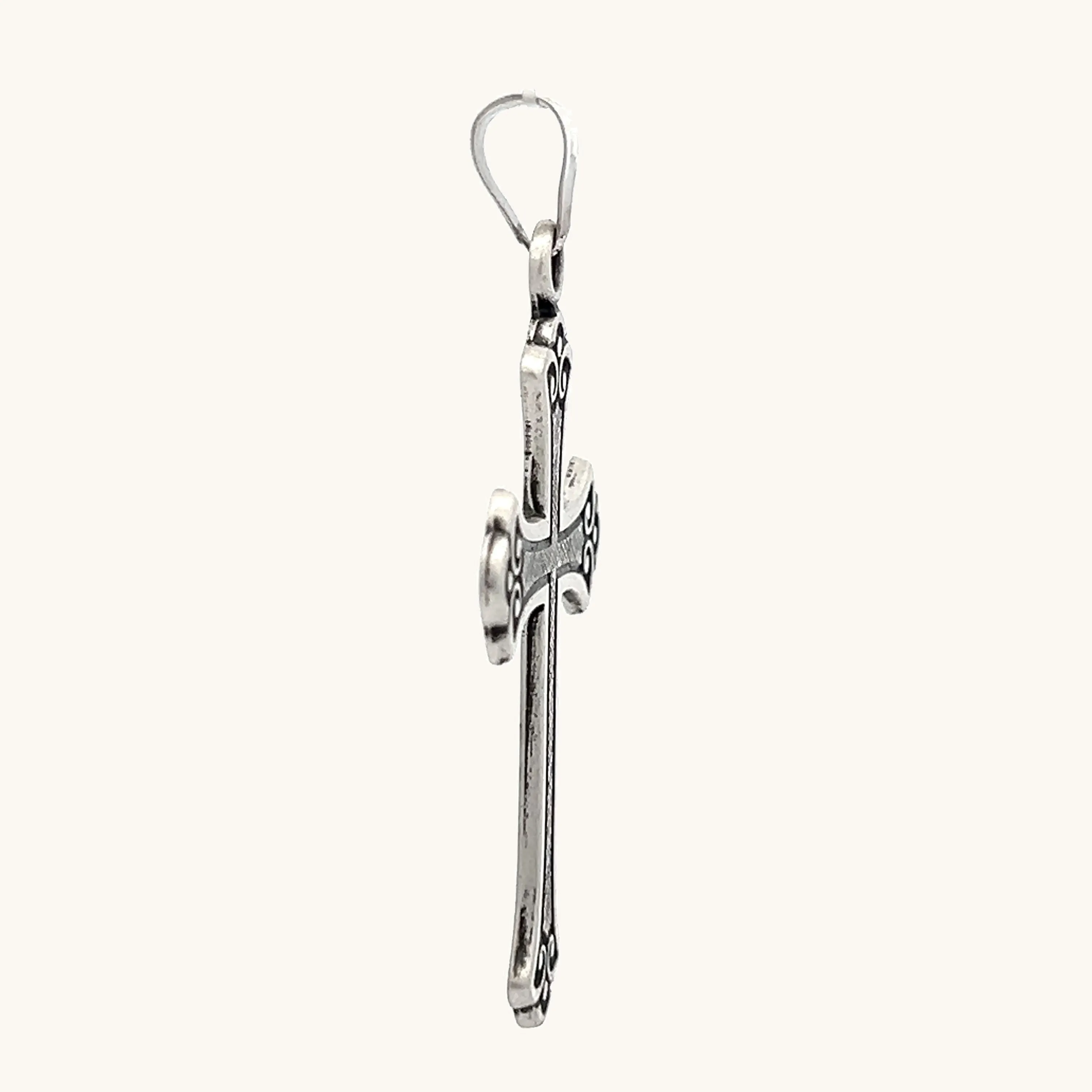 STERLING SILVER DESIGN CROSS PENDANT