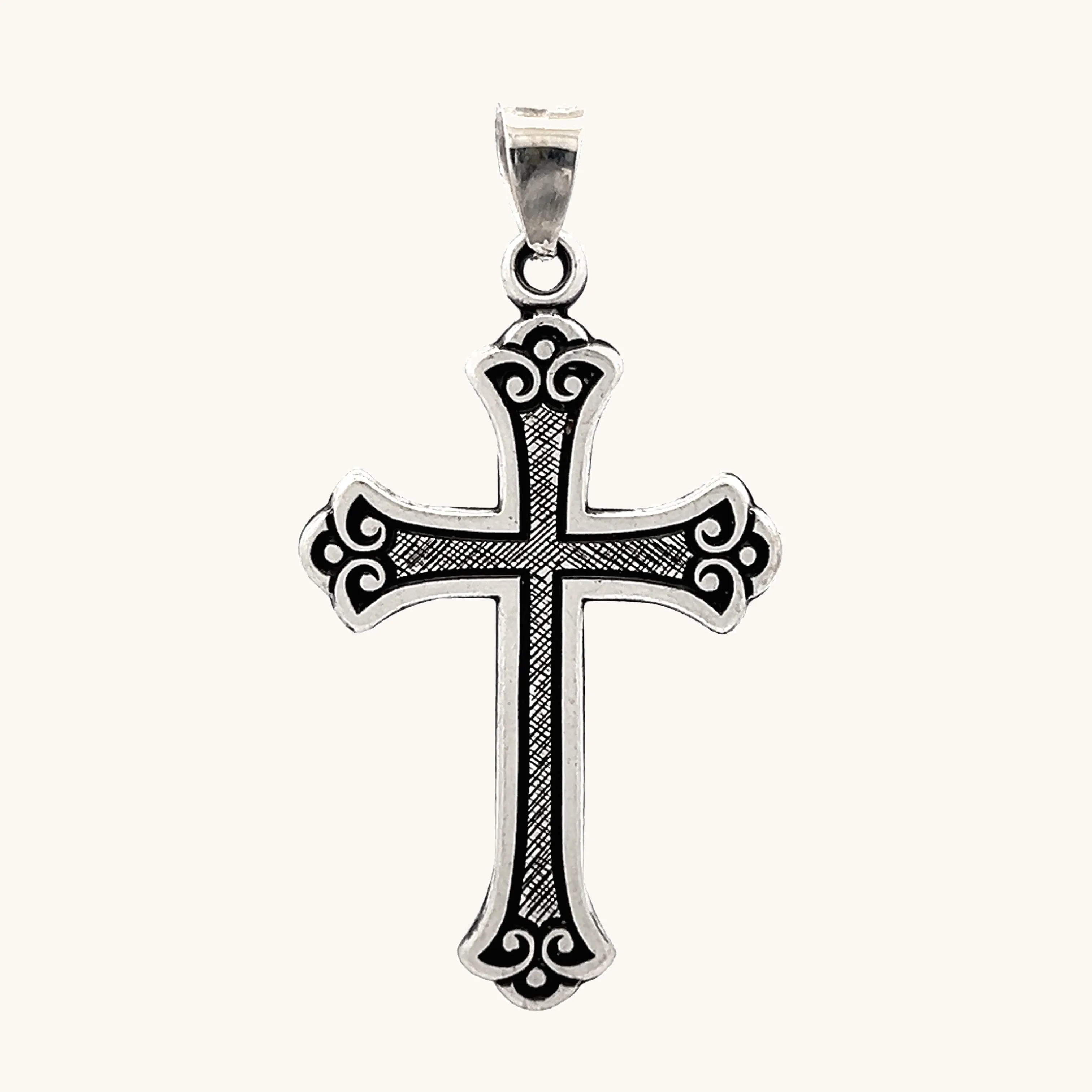 STERLING SILVER DESIGN CROSS PENDANT