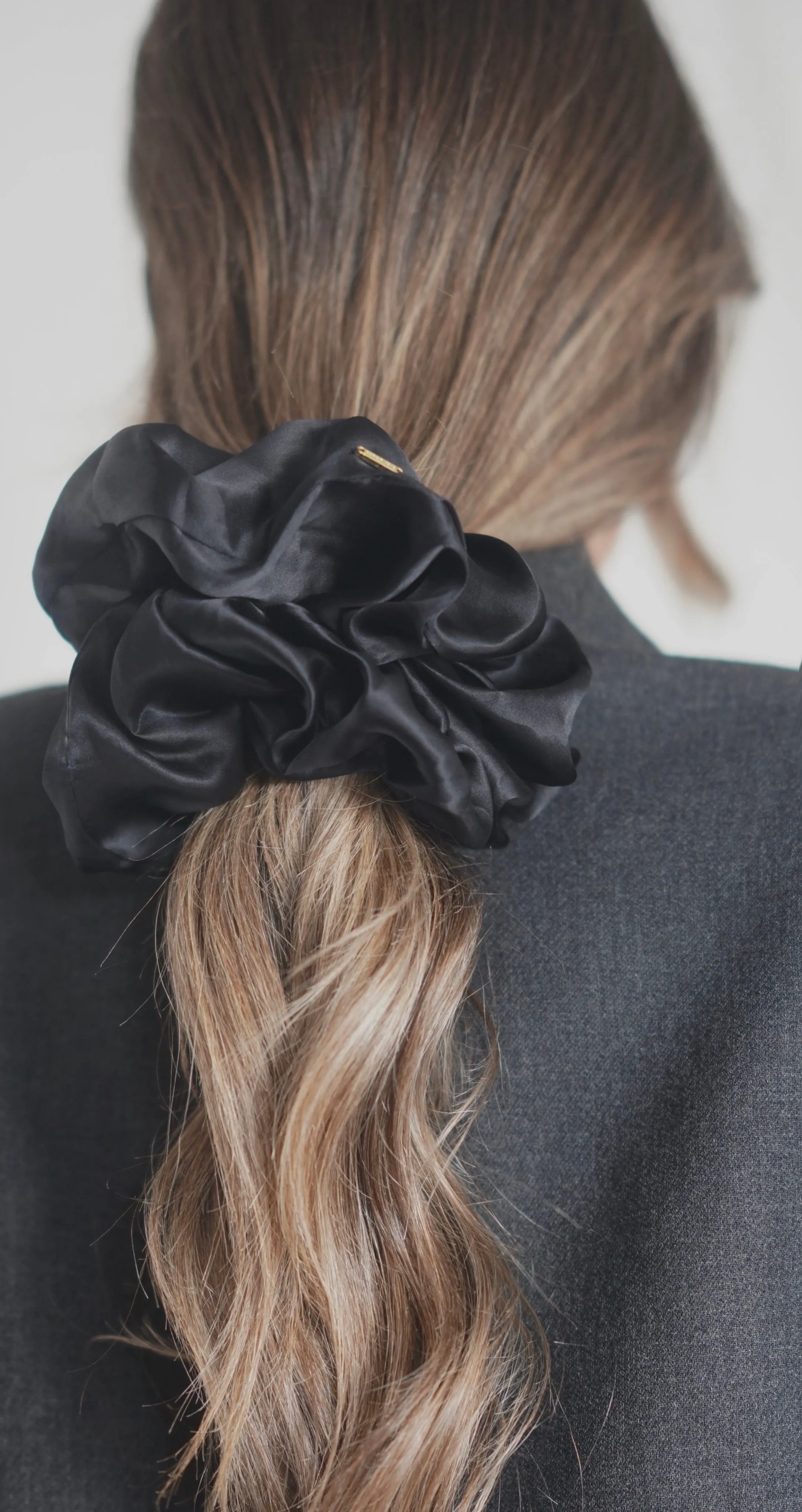 THE ALICE ORGANZA LARGE - BLACK