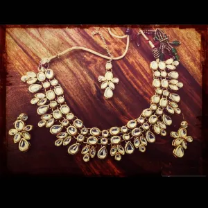 Traditional Gold-Plated Kundan Necklace Set